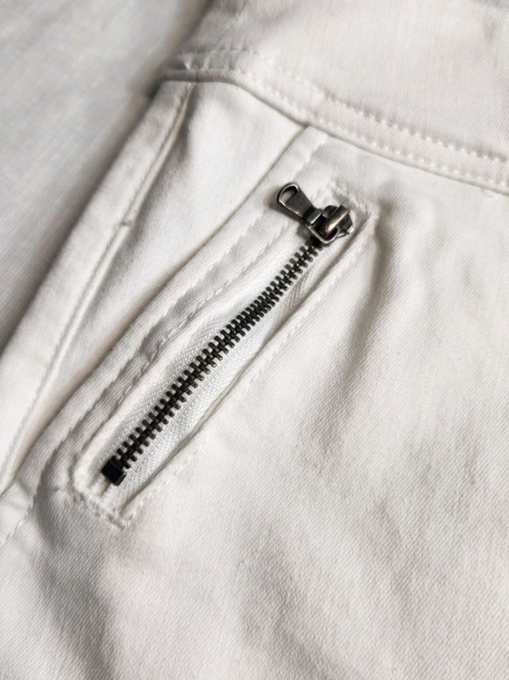 Westbound Park Avenue Women's Shorts Size 10P Pull On White Mid-Rise Raw Hem 57 - Picture 4 of 9